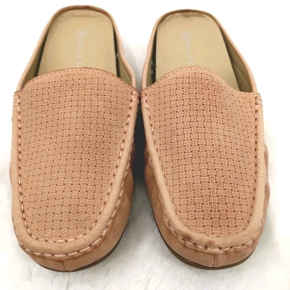 Falls Creek Women's 8 Slip-On Basket Weave Flats - Picture 2 of 14